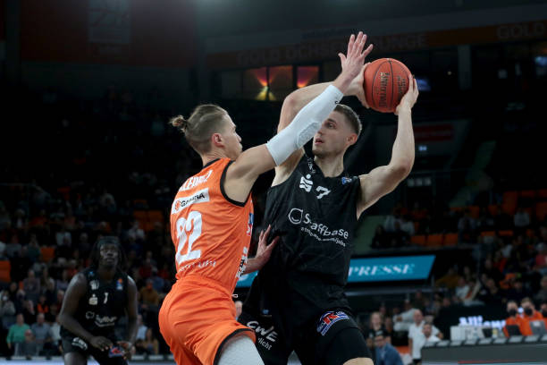 在今年对阵 在今年对阵